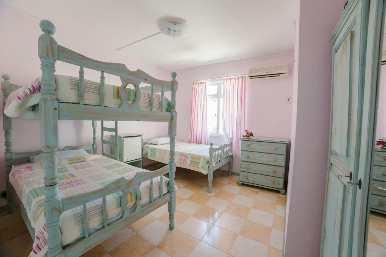 Villa Bella Charming Beachfront Guesthouse Blue Bay Eksteriør bilde